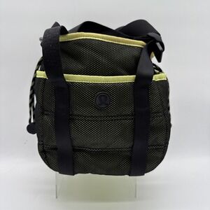 Lululemon Dash All Day Bucket bag *6.5L Black/Lemon Vibe